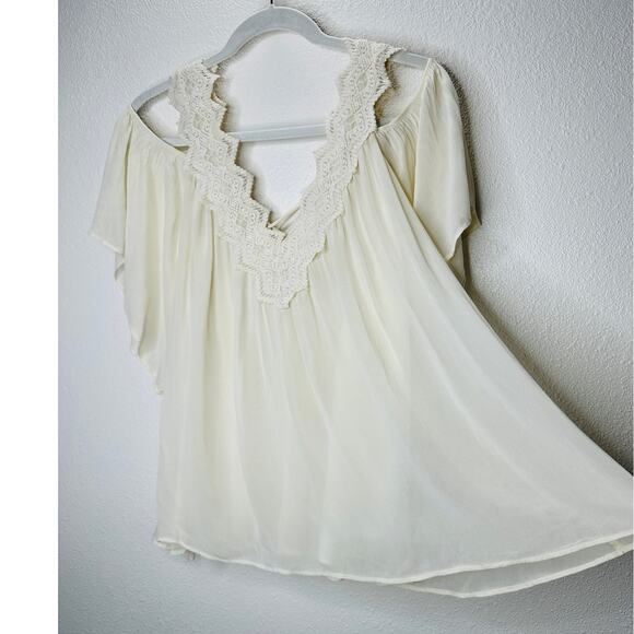 Love Sam Ivory Cream Crochet V-Neckline Tie Back Cold Shoulder Top M - Picture 6 of 16
